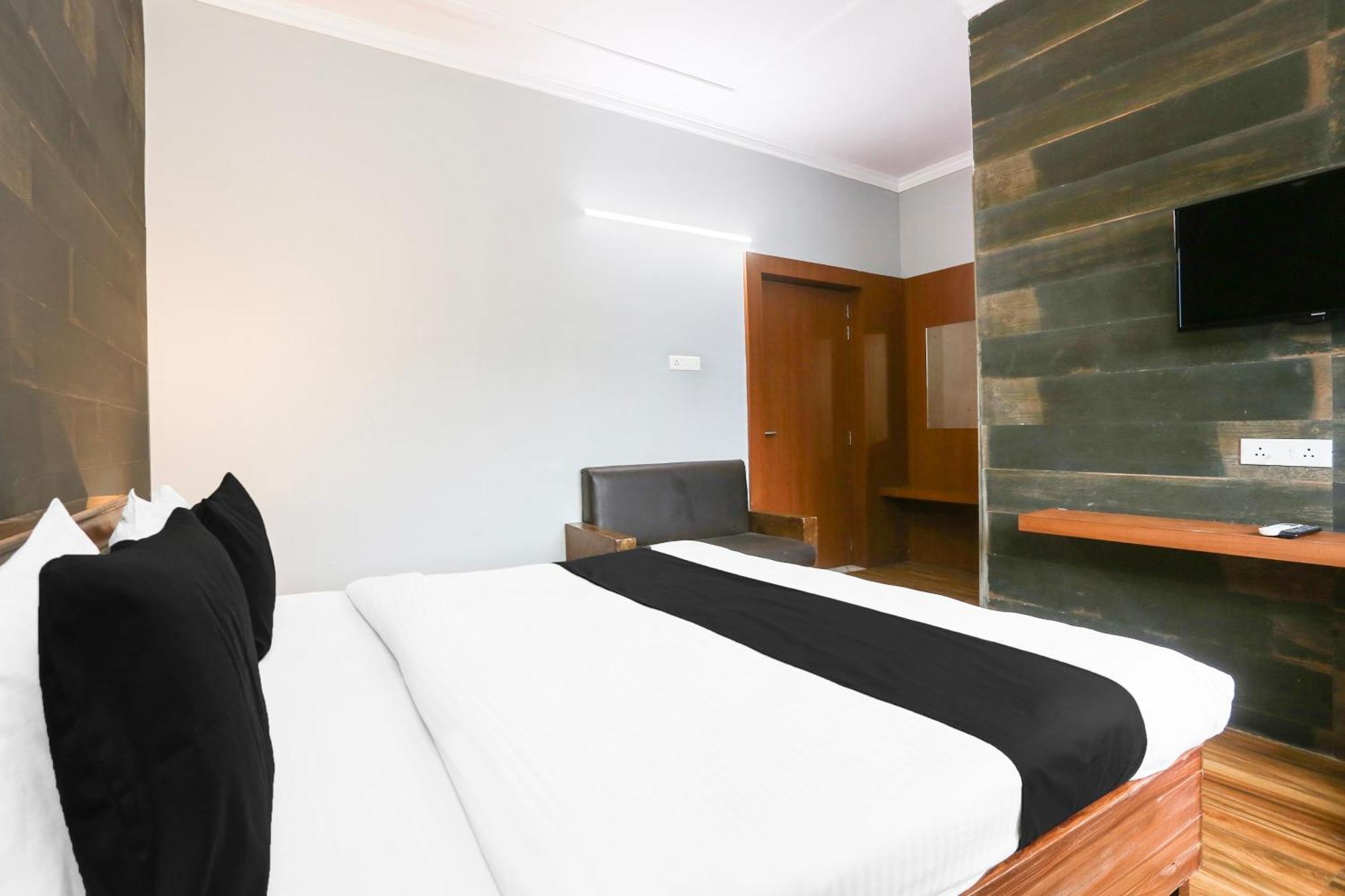 Super Collection O Bhiwadi Hotel Exterior photo